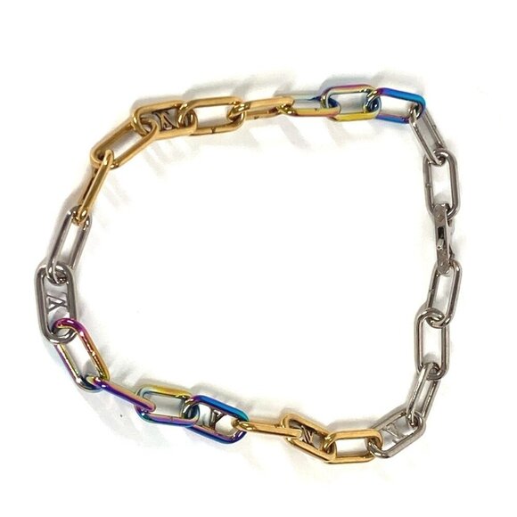 LOUIS VUITTON Black Necklace - Picture 3 of 11